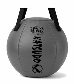 Katsudo боксова топка Leodor с колан, сива