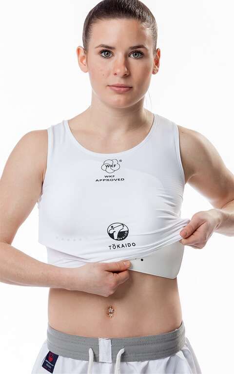 Tokaido комплект тениска с протектор за гърди WKF, бял