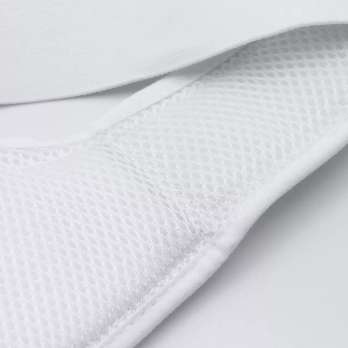 Adidas карате протектор за гърди Chest Guard WKF, бял