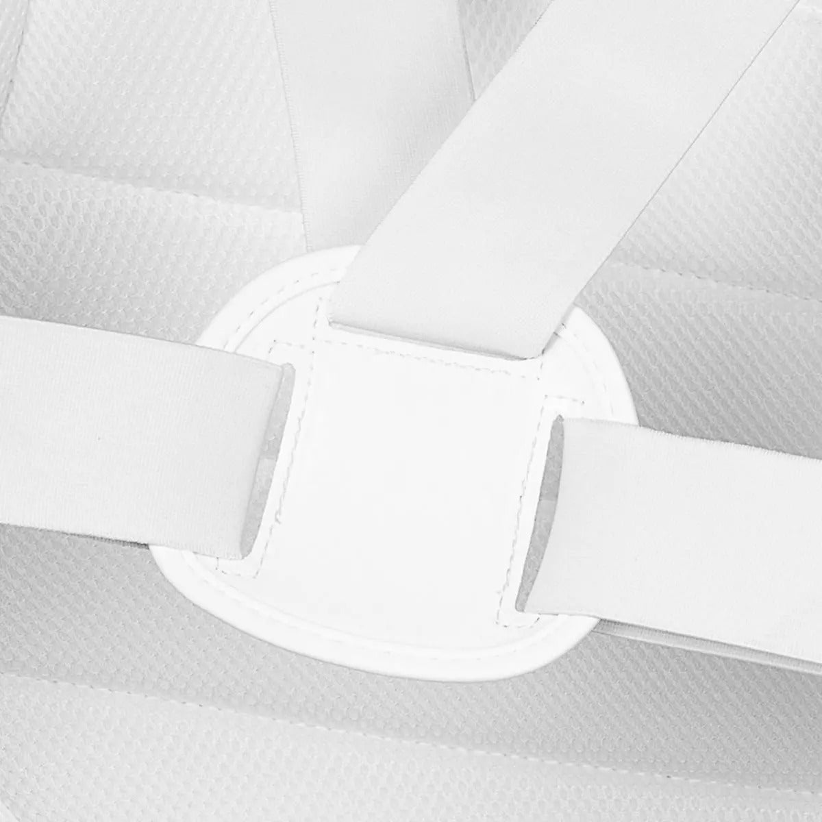 Adidas карате протектор за гърди Chest Guard WKF, бял