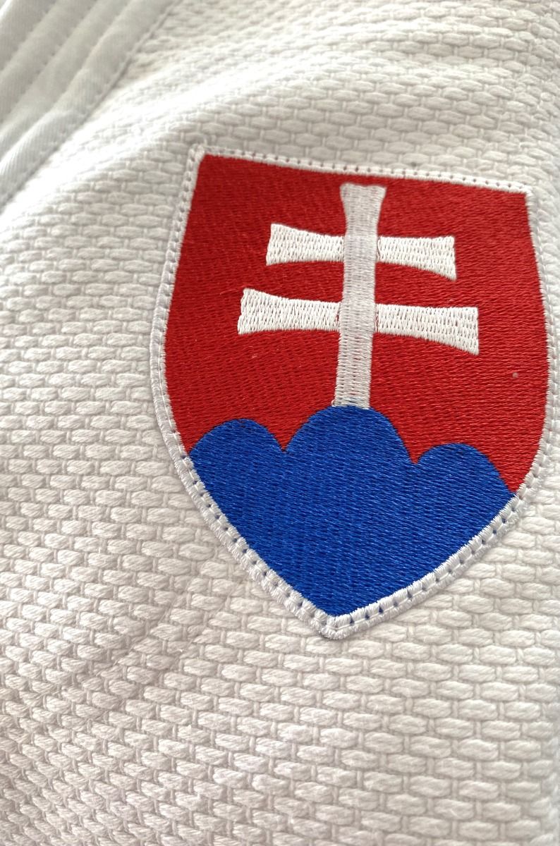 Adidas JU кимоно Champion III SVK Slim fit 750g, бяло