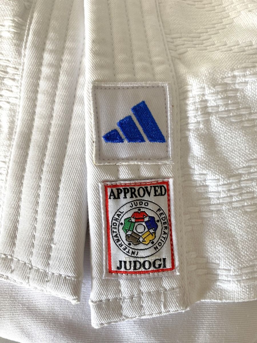 Adidas JU кимоно Champion III SVK Slim fit 750g, бяло
