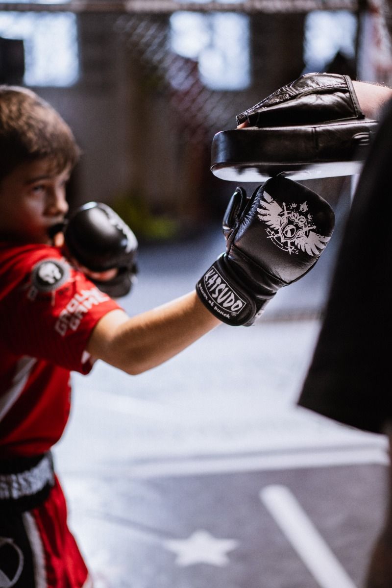 Katsudo MMA ръкавици тренингов уред , черни