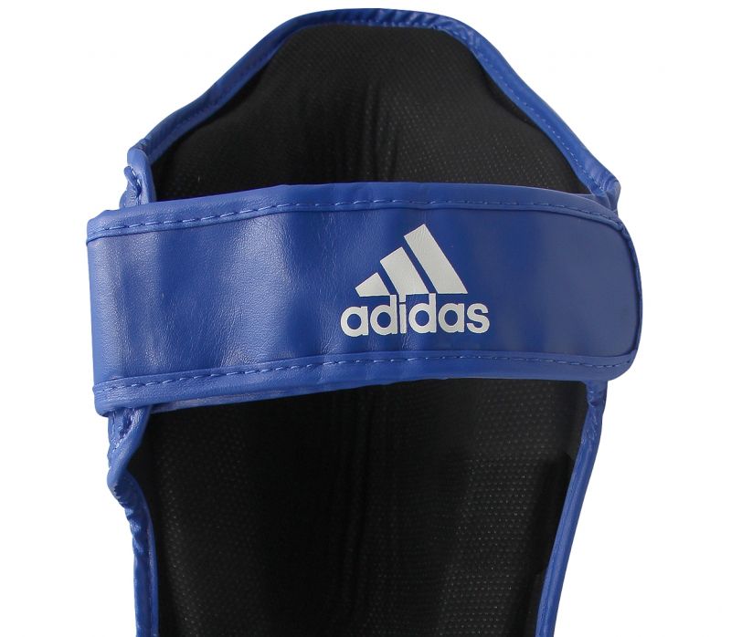 Adidas протектори за пищяли и глезени Wako , син