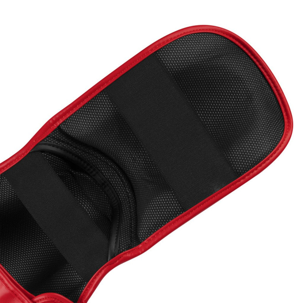 Adidas протектори за пищяли и глезени Wako , черни